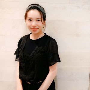 スタッフ 藤原 紫帆