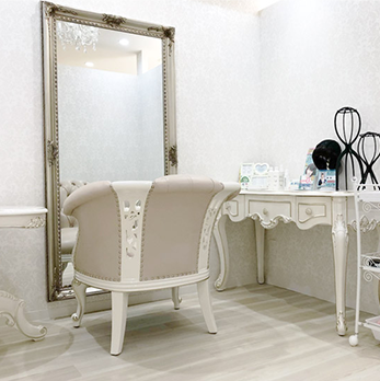 新宿直営サロン